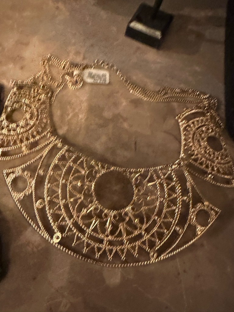 Ornate Gold Filigree Collar Necklace - Women Jewelry 8$